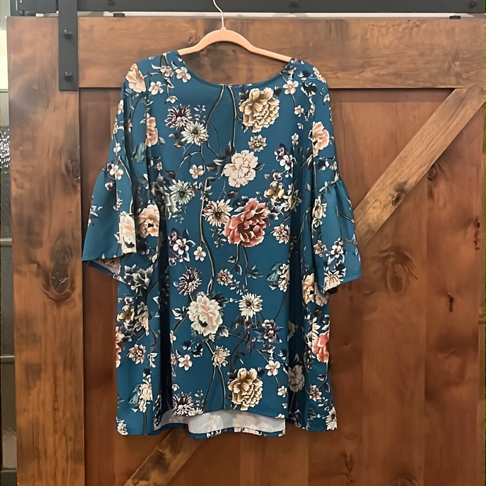 BRYN WALKER Teal Floral Blouse